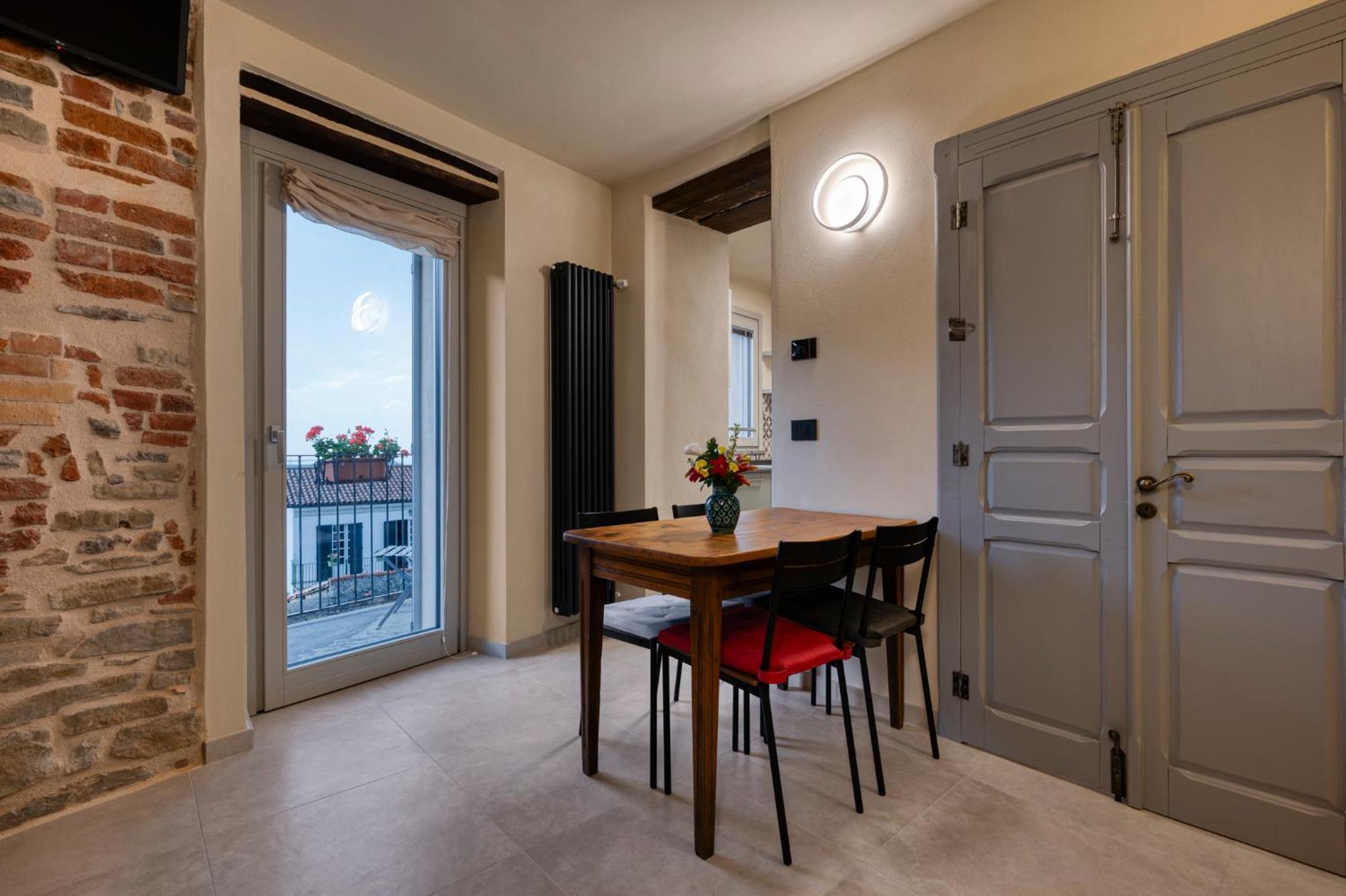 La Casa Di Margot - Alloggio Blu Murazzano  Ngoại thất bức ảnh